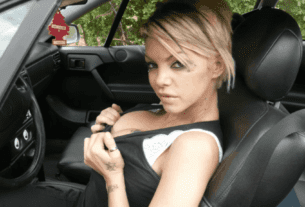 Locais de dogging - mulher no carro esperando singles