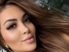 Mari Ávila posa sensual em imagem de capa ao falar sobre fetiche com corno submisso